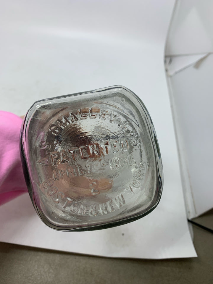 VTG ROYAL TRADEMARK FULL MEASURE JAR.