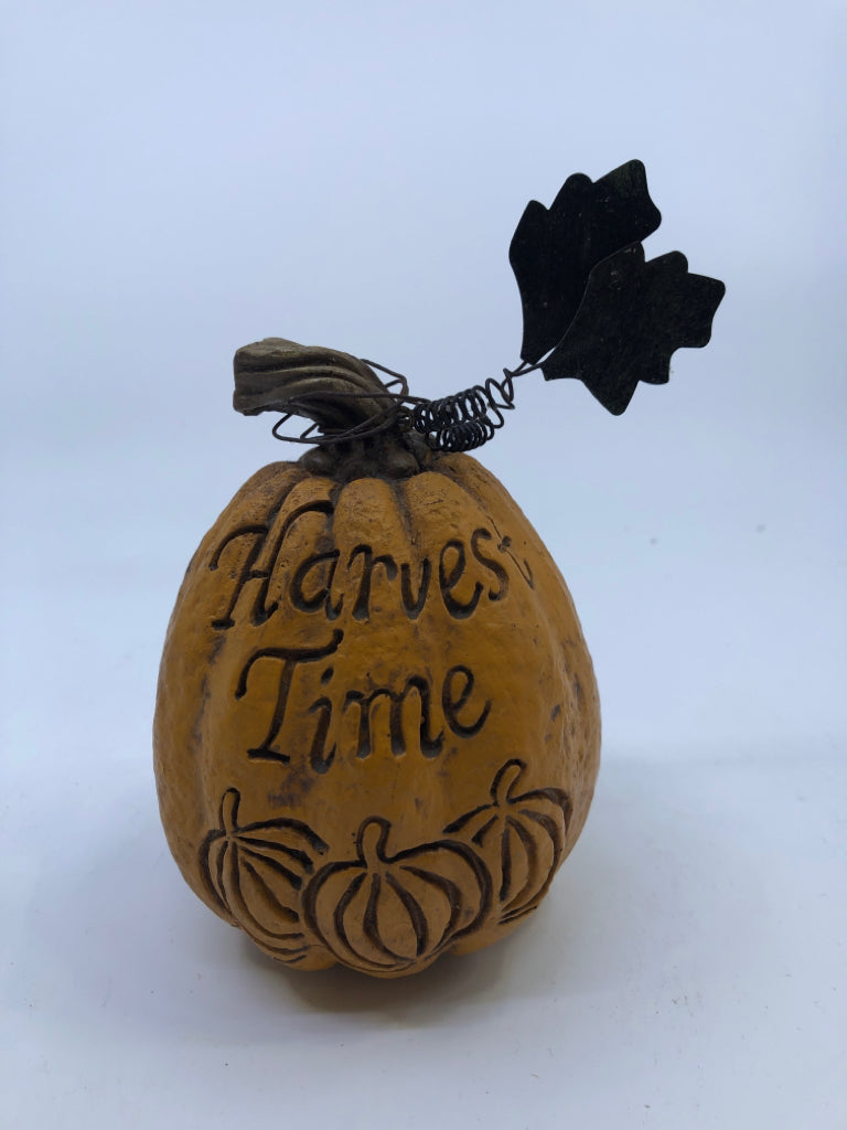 RESIN HARVEST TIME PUMPKIN.
