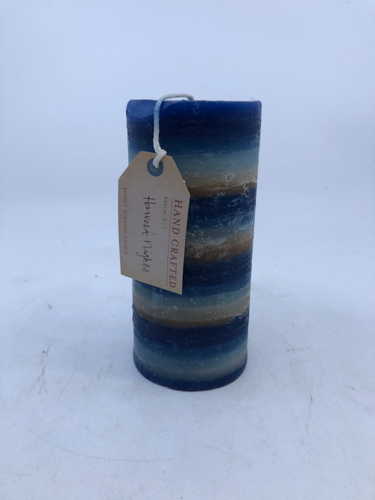 NWT BLUE/TAN/WHITE STRIPED CANDLE HARVEST NIGHTS.