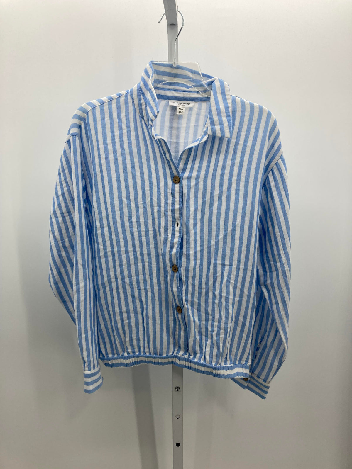 beachlunchlounge Size Medium Misses Long Sleeve Shirt