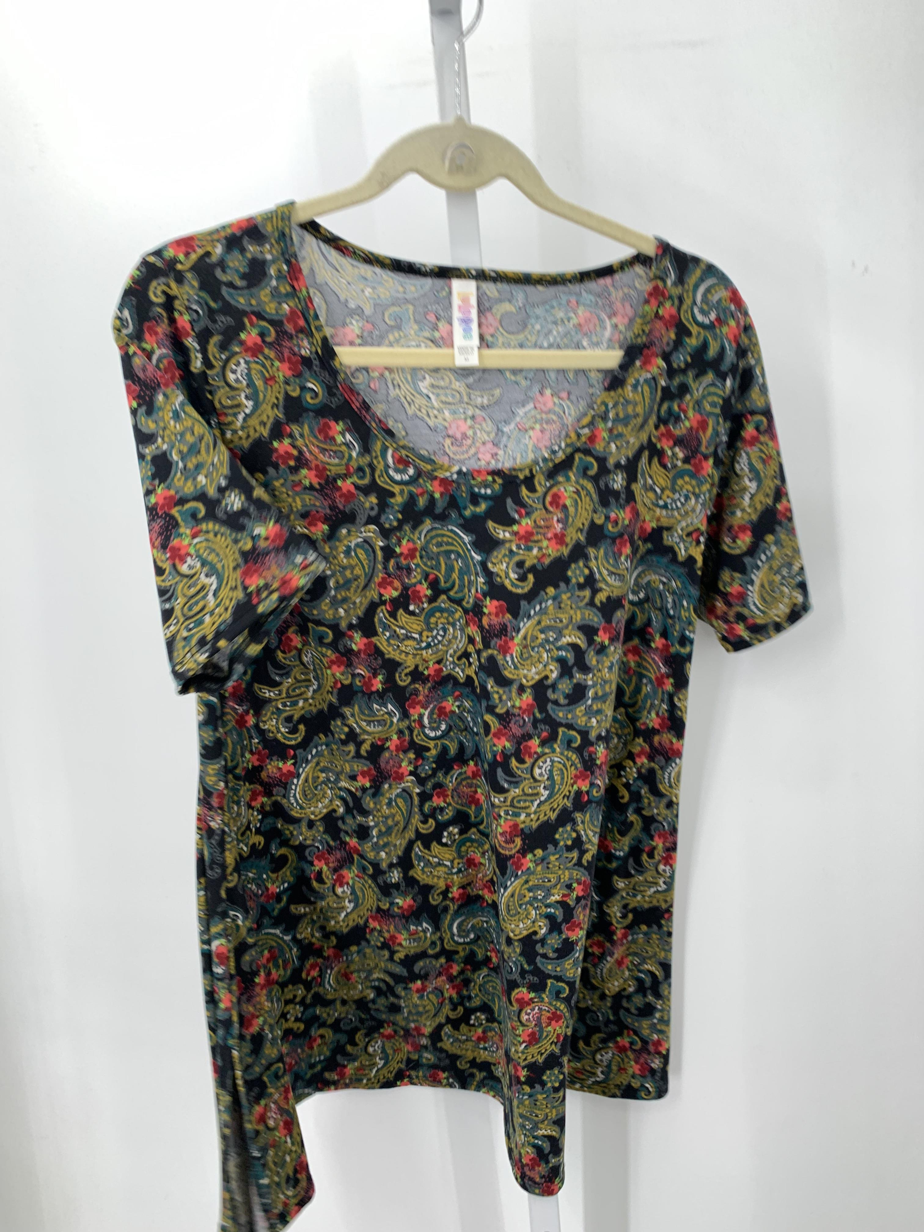 Lularoe Size Medium Misses Short Sleeve Shirt