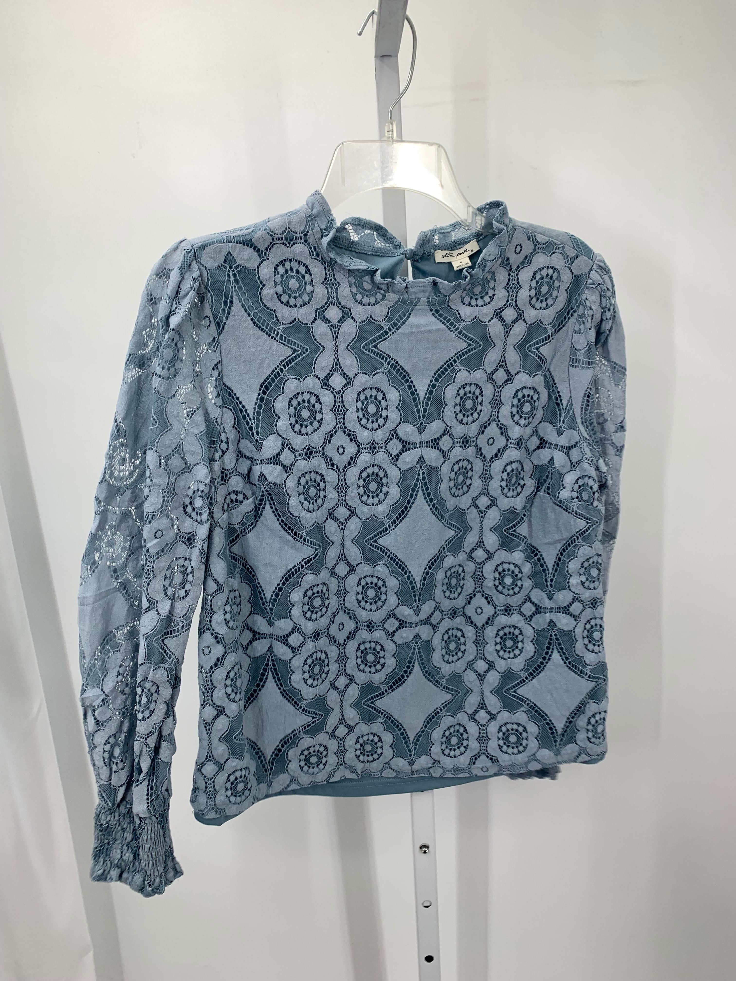 Ultra Pink Size Medium Misses Long Sleeve Shirt