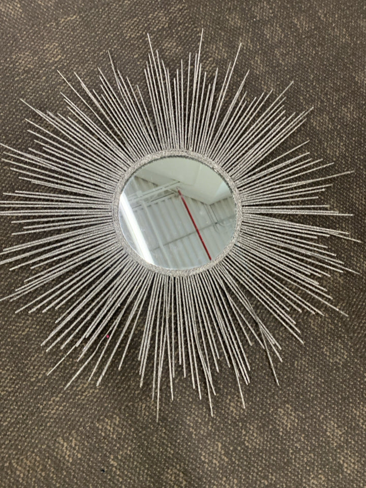 SILVER METAL SPARKLE STARBURST MIRROR.