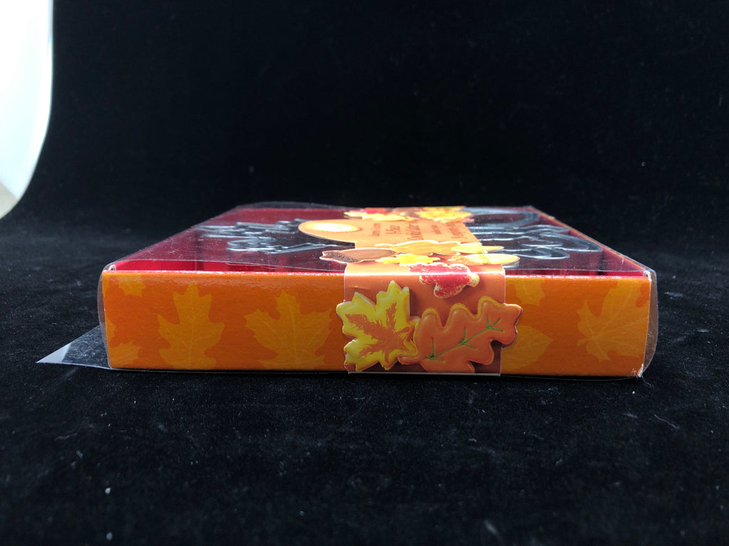 NIB 9PC FALL THEMED COOKIE CUTTER SET.