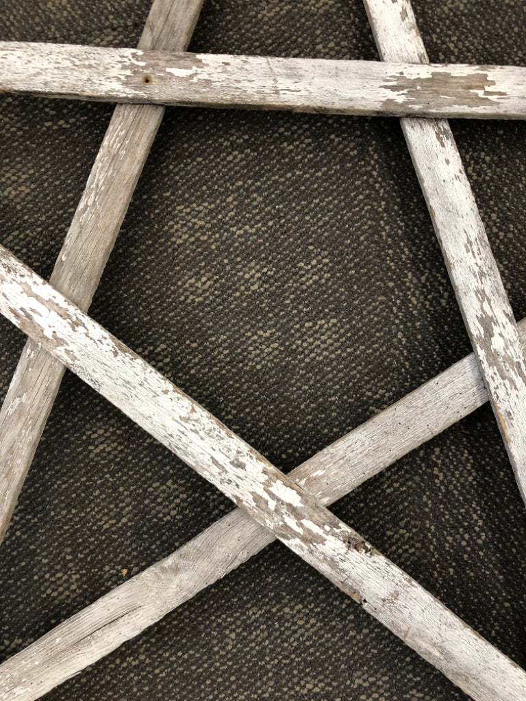 RUSTIC WOODEN STAR.