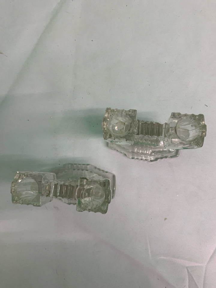 2 VTG ART DECO RIBBED DOUBLE TAPER CANDLE HOLDERS.