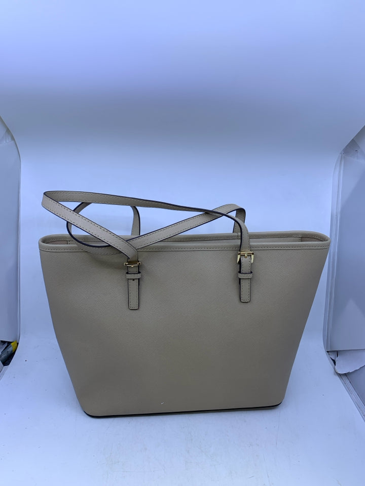Michael Kors Jet Set Travel Tote in Bisque- New With Tags