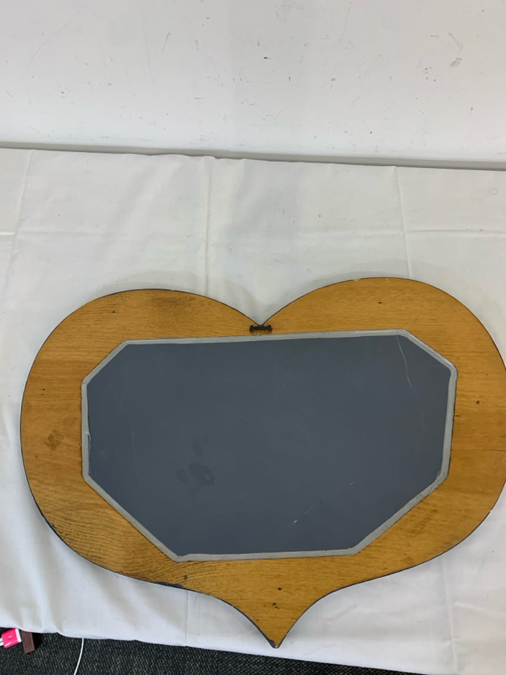 PRIMITIVE PAINTED HEART WALL HANGING MIRROR.