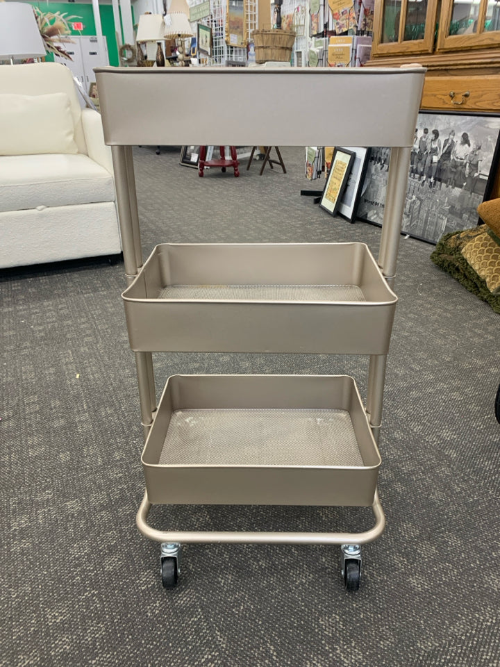 3 TIER METAL ORGANIZER CART.