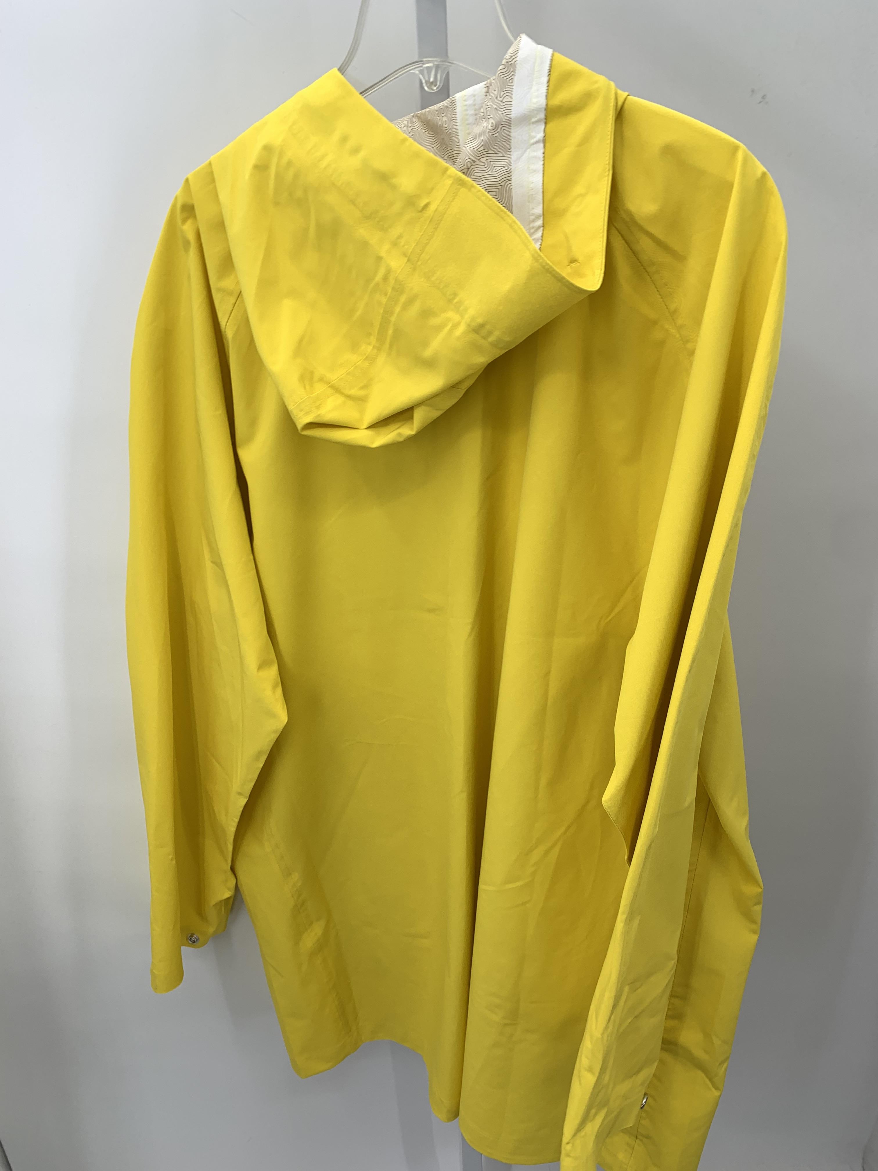 HOODED ZIP WIND BREAKER