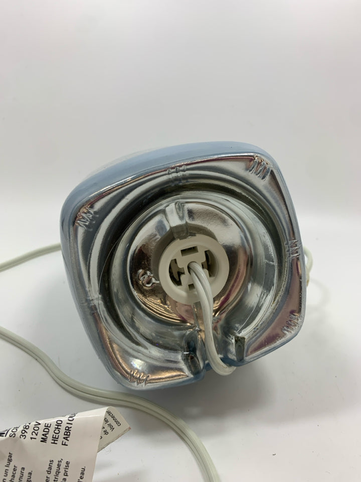 SNOWFLAKE MASON JAR WAX WARMER.
