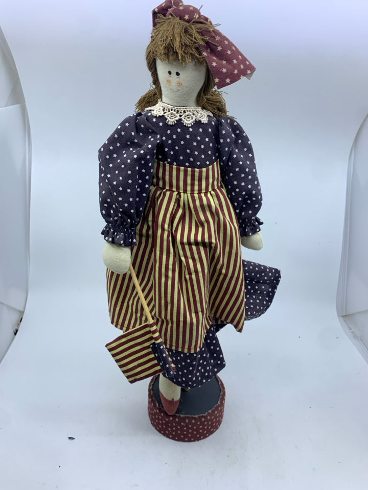 PRIMITIVE AMERICANA DOLL WITH FLAG ON STAND.