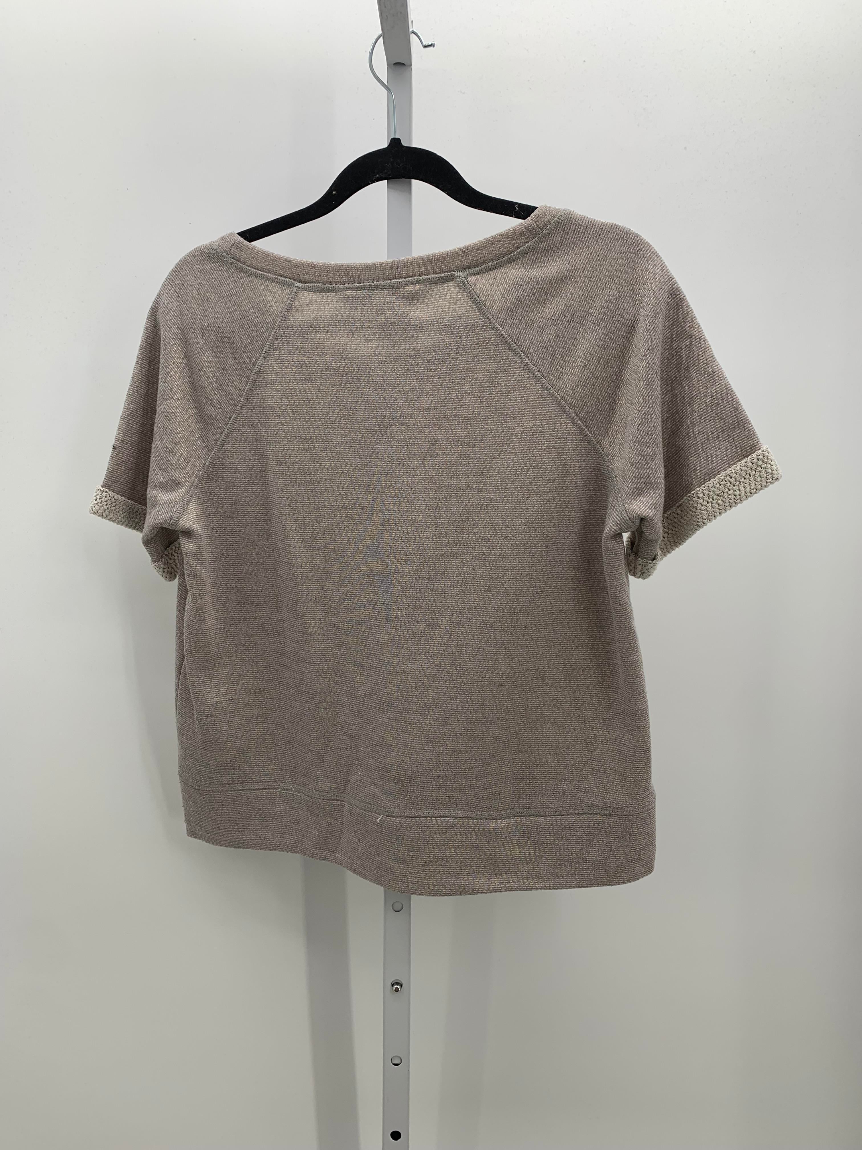 Size Small Misses Short Sleeve Shirt
