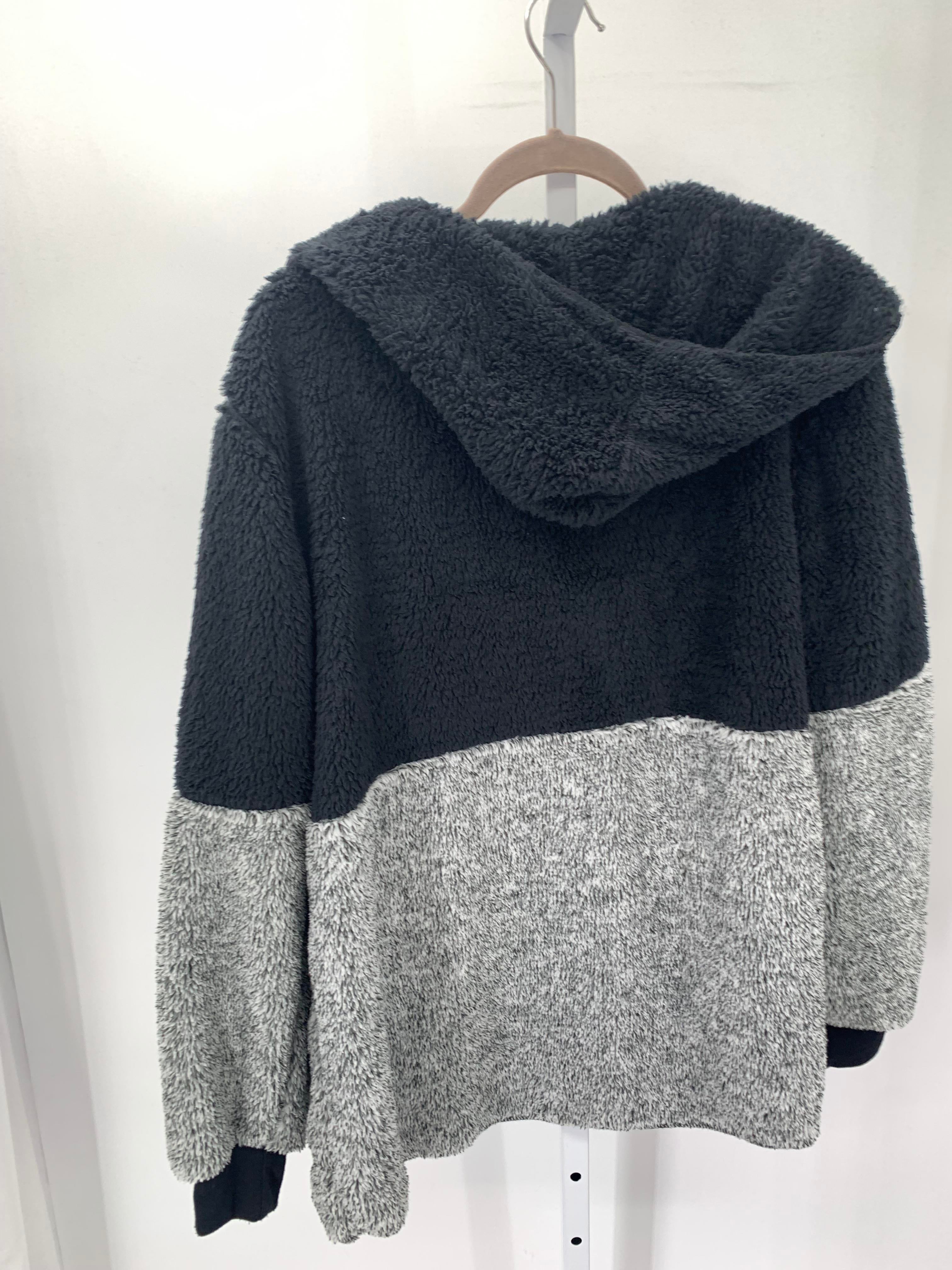 Ashley Size Medium Juniors Fleece