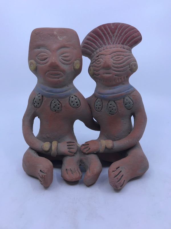 CLAY MAYAN COUPLE STATUE.