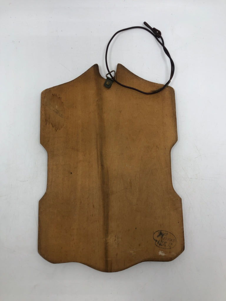 VTG MARES HEAD TAVERN WOOD SIGN.