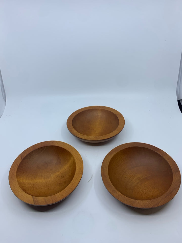 3 WOOD NUT BOWLS.