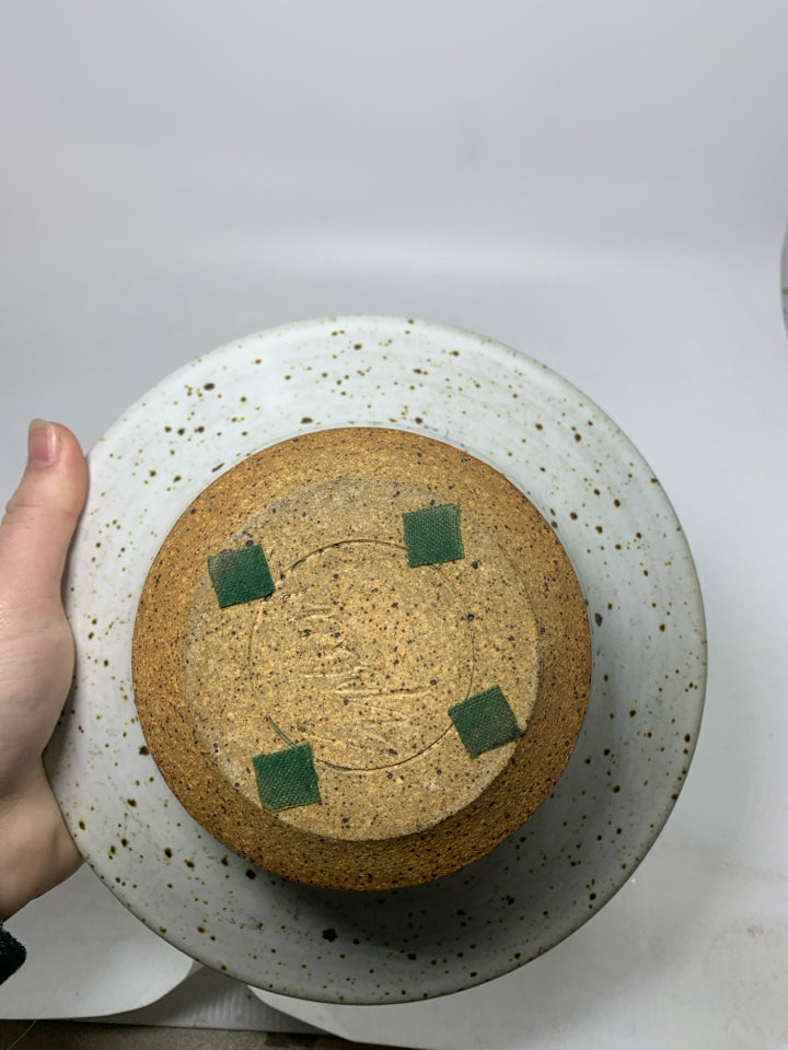 SPECKLED HEAVY POTTERY BOWL W/ THICK EDGE.
