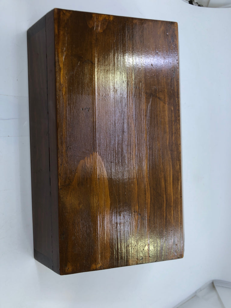 SMALL VTG DIVIDED DARK WOOD ORGANIZER/ TRAY.