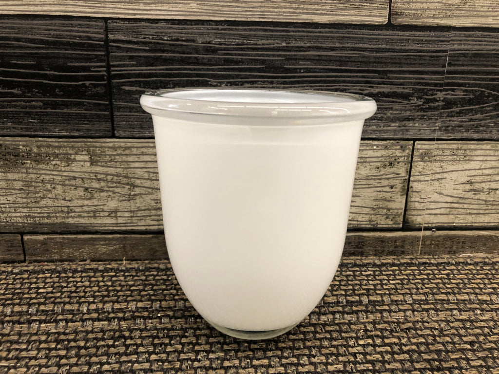 SMALL WHITE GLASS VASE.