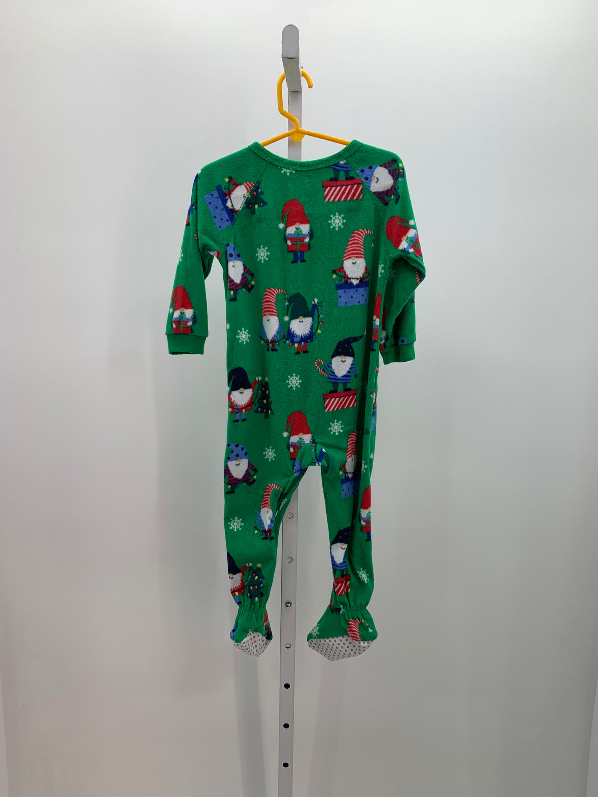 FLEECE SLEEPER GNOMES.