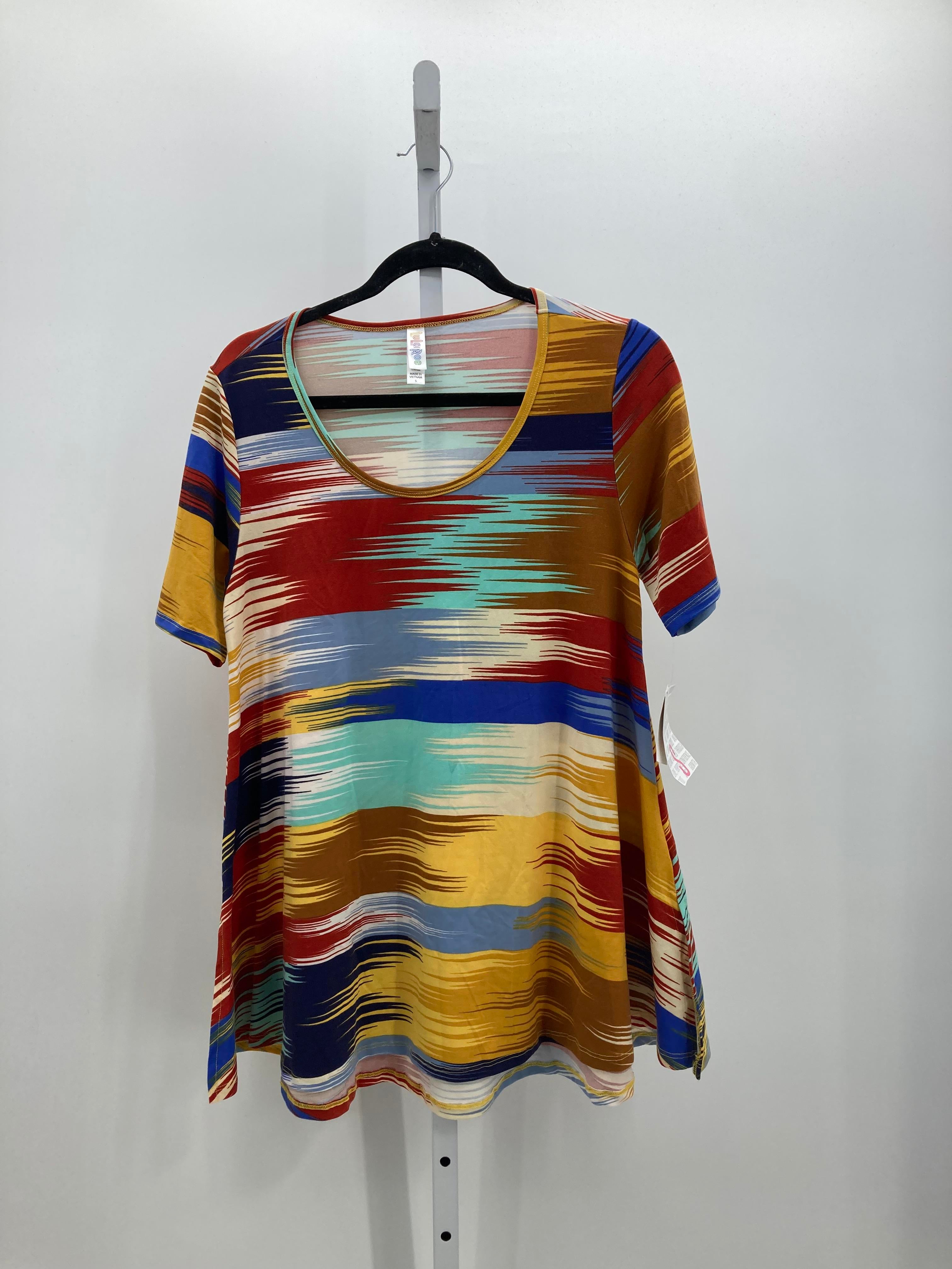 Lularoe Size Small Misses Short Sleeve Shirt