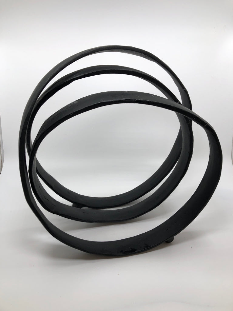 BLACK CONTEMPORARY SPIRAL.