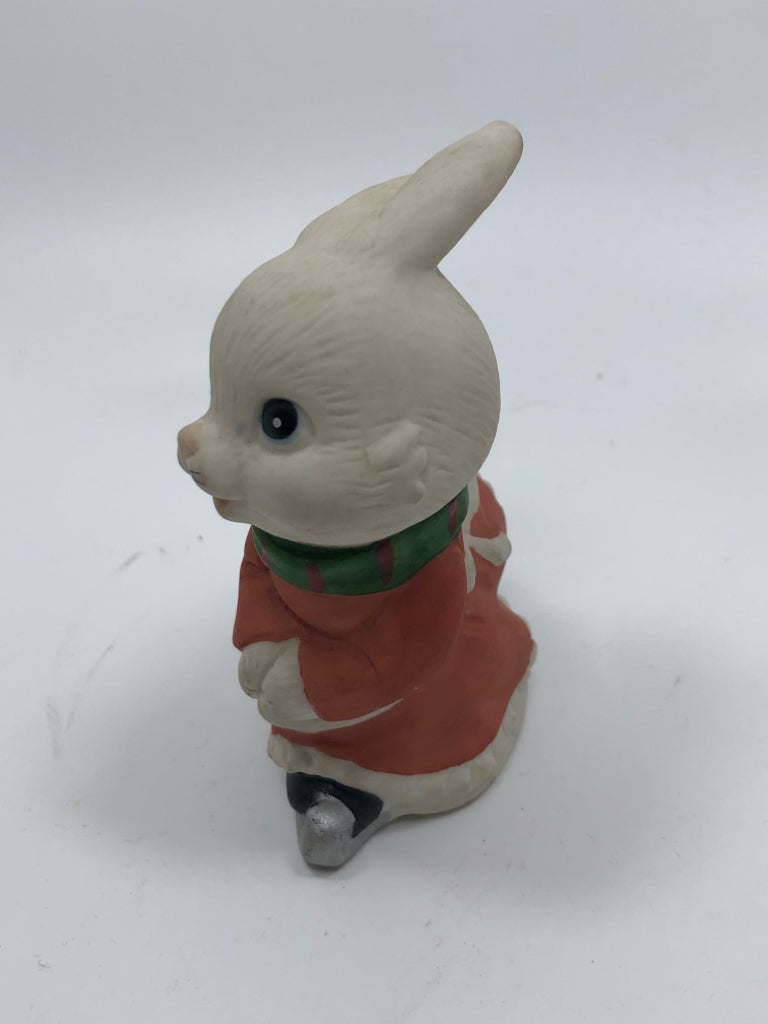 VTG CHRISTMAS ICE SKATING BUNNY-HOMCO.