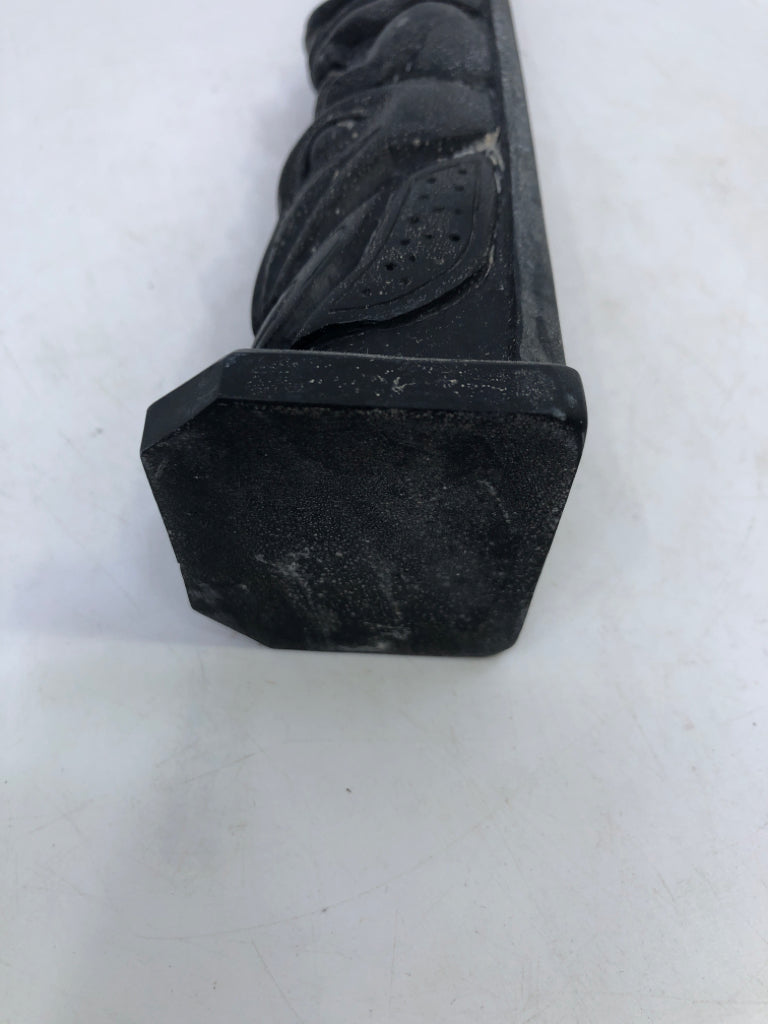 3-ANIMAL TOTEM POLE HAND CARVED DISTRESSED.