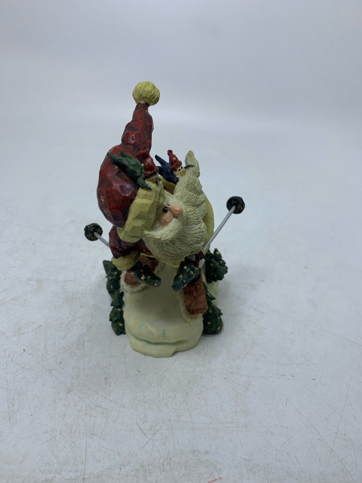 RESIN SANTA ON SKIS CARVERS CHOICE "IN THE NICK OF TIME".
