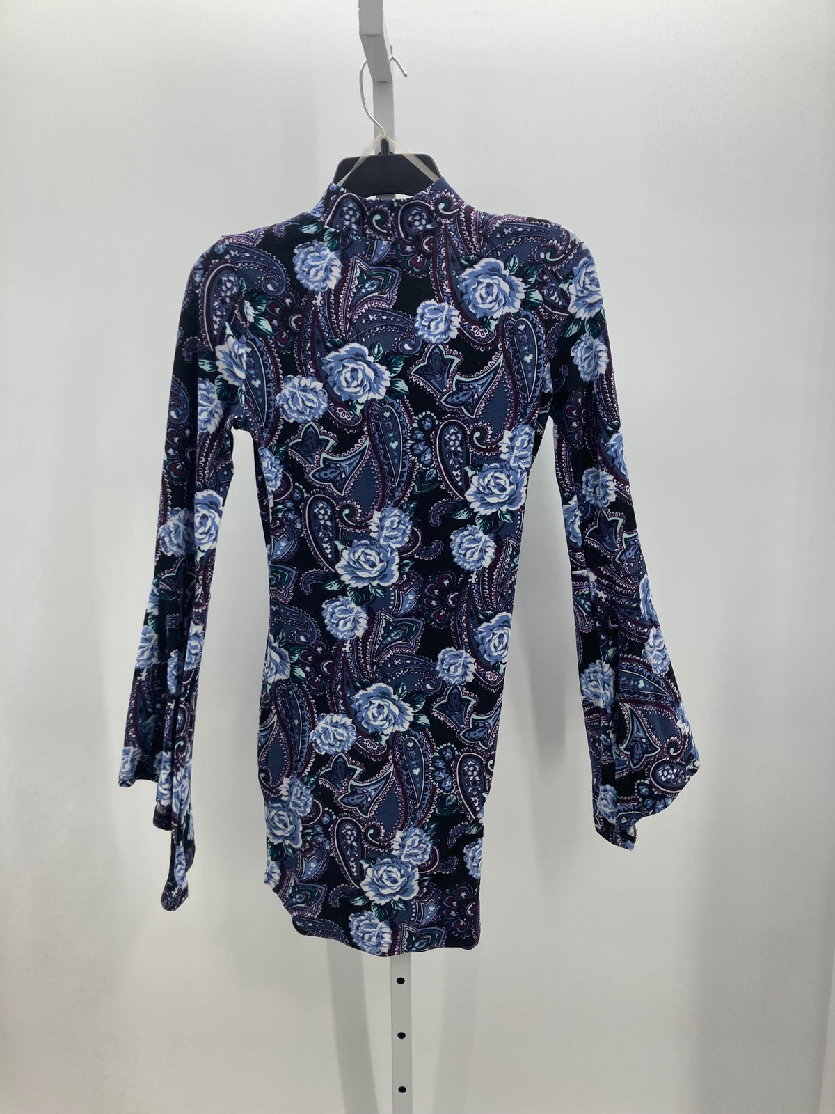 no comment Size Small Juniors Long Sleeve Dress