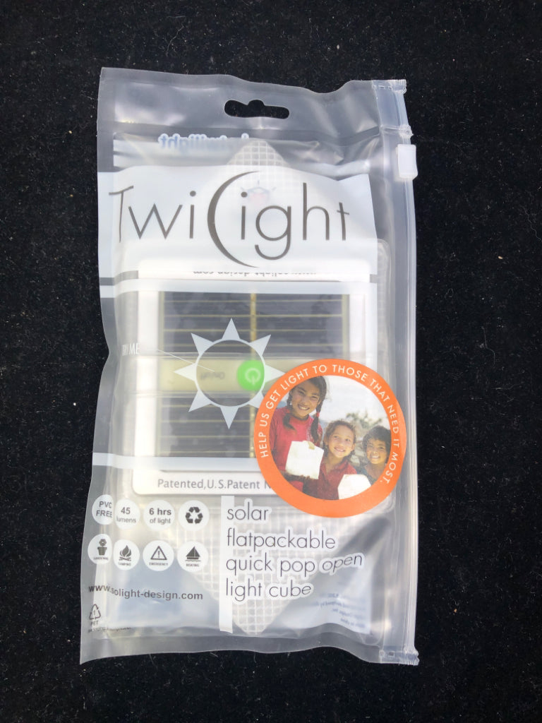 NIP TWILIGHT SOLAR LIGHT.