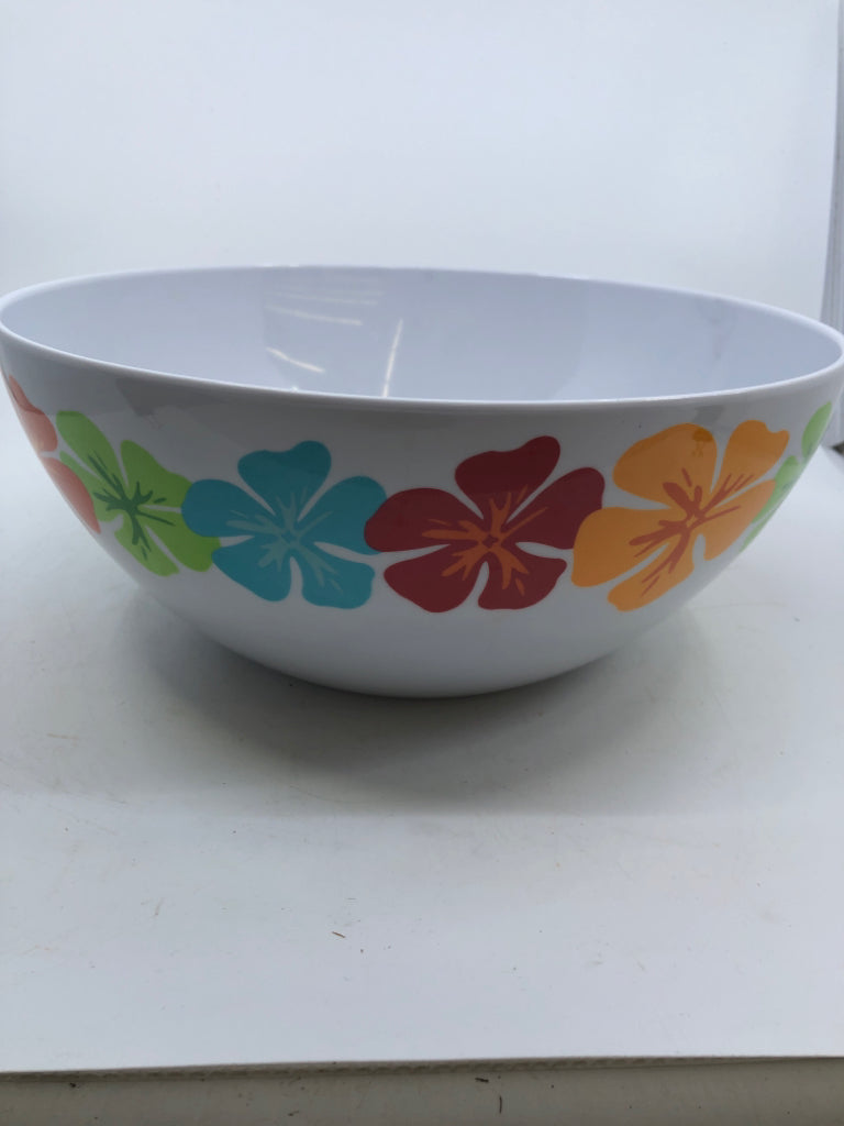 LARGE MELAMINE WHITE SERVING BOWL W/ COLORFUL TROPICAL FLOWERS.