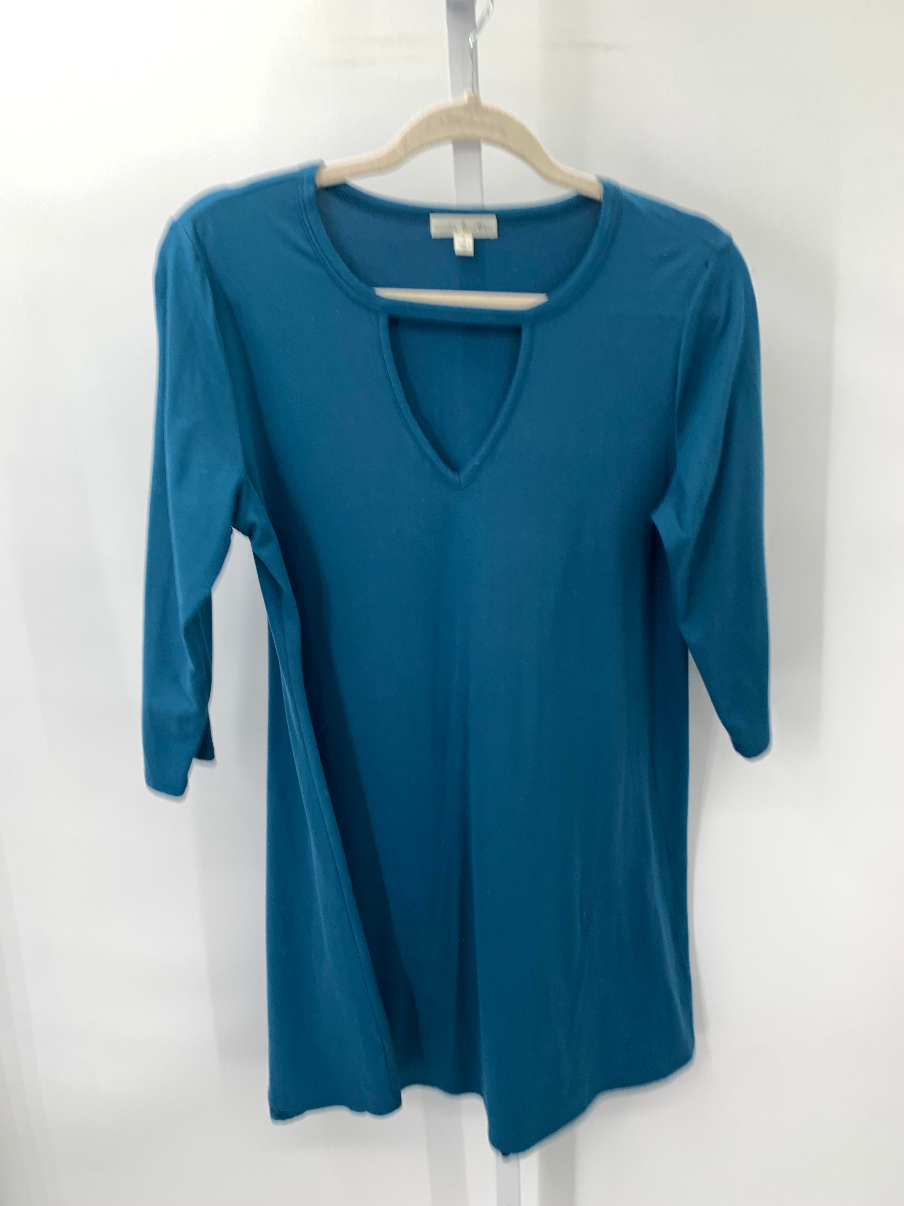 Size Medium Misses 3/4 Sleeve Dress