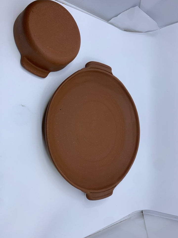 2pc TERRA COTTA CHIP +DIP BOWL SET W/ HANDLES.