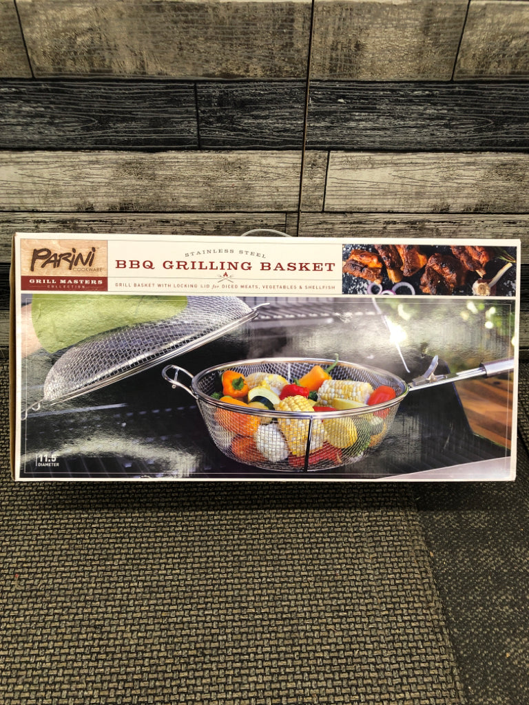 NIB BBQ GRILLING BASKET PARINI COOKWARE.