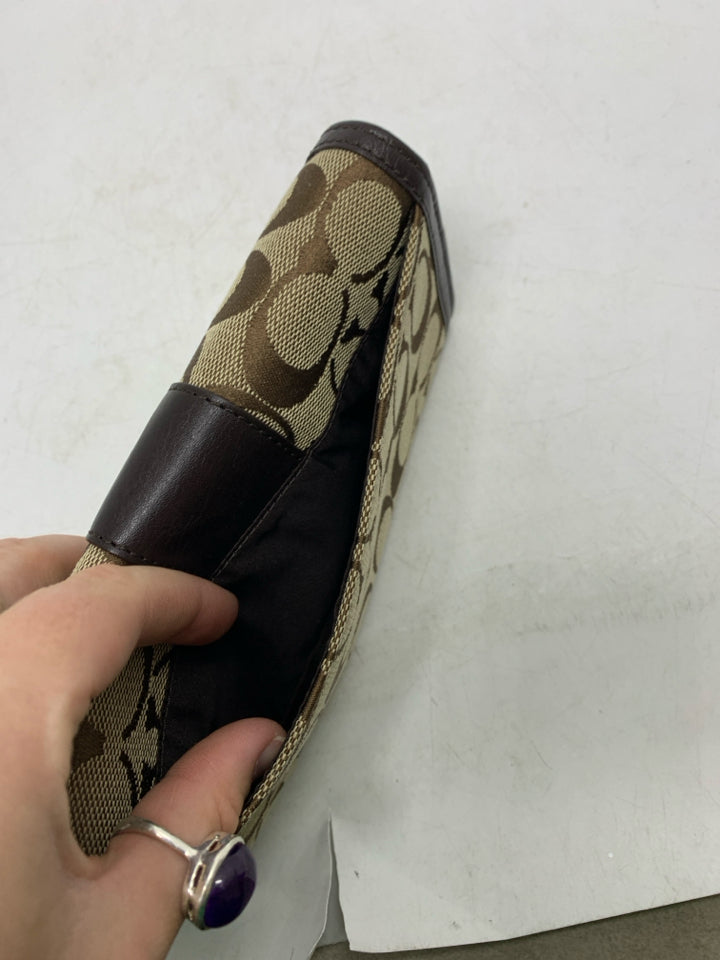Coach Legacy Signature Long Wallet