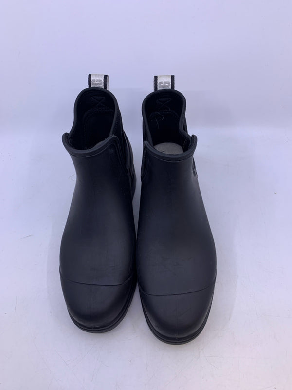 UGG L Shoe Size 9 Boots