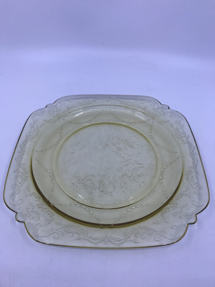 VTG QUARE YELLOW ETCHED GLASS PLATE.