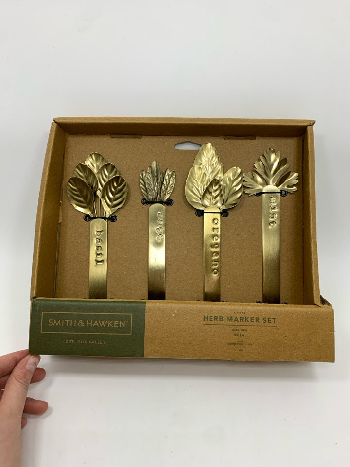 NIB 4PC HERB MARKER SET.
