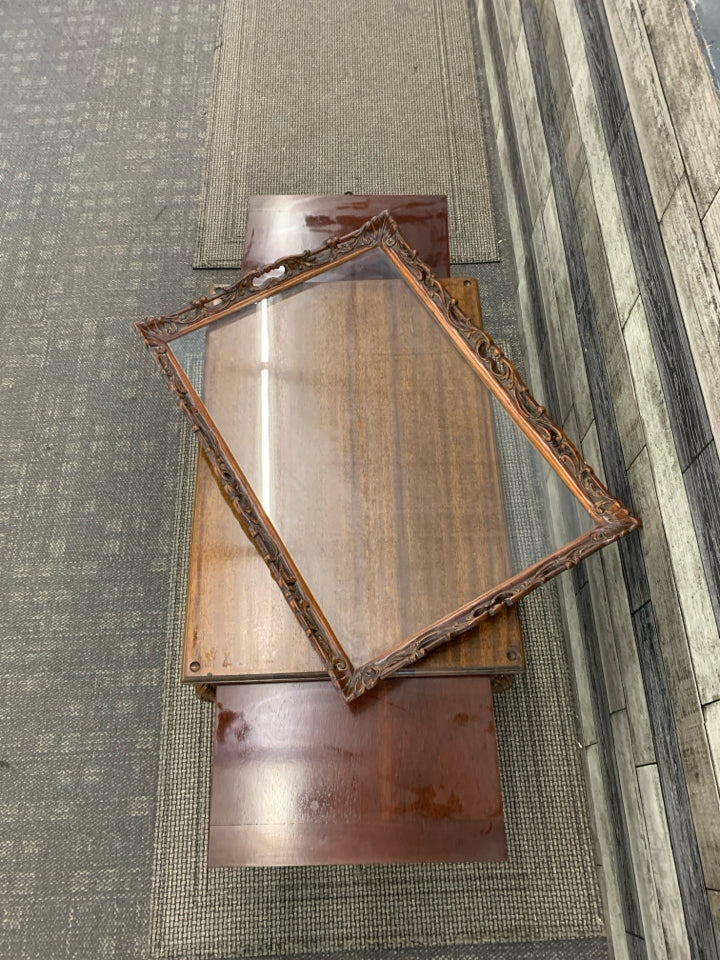 VTG END TABLE W REMOVABLE VERY DETAILED TOP WOOD/GLASS TRAY.