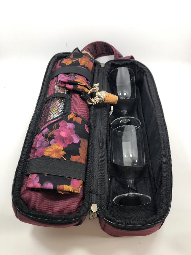 WITH TAGS WINE COLOR TRAVEL WINE COOLER W/ GLASS NAPKINS CORK & NAPKINS.