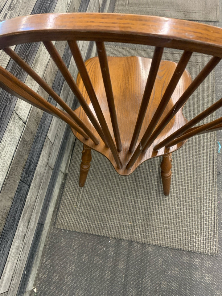 6 DARK WOOD KITCHEN CHAIRS.