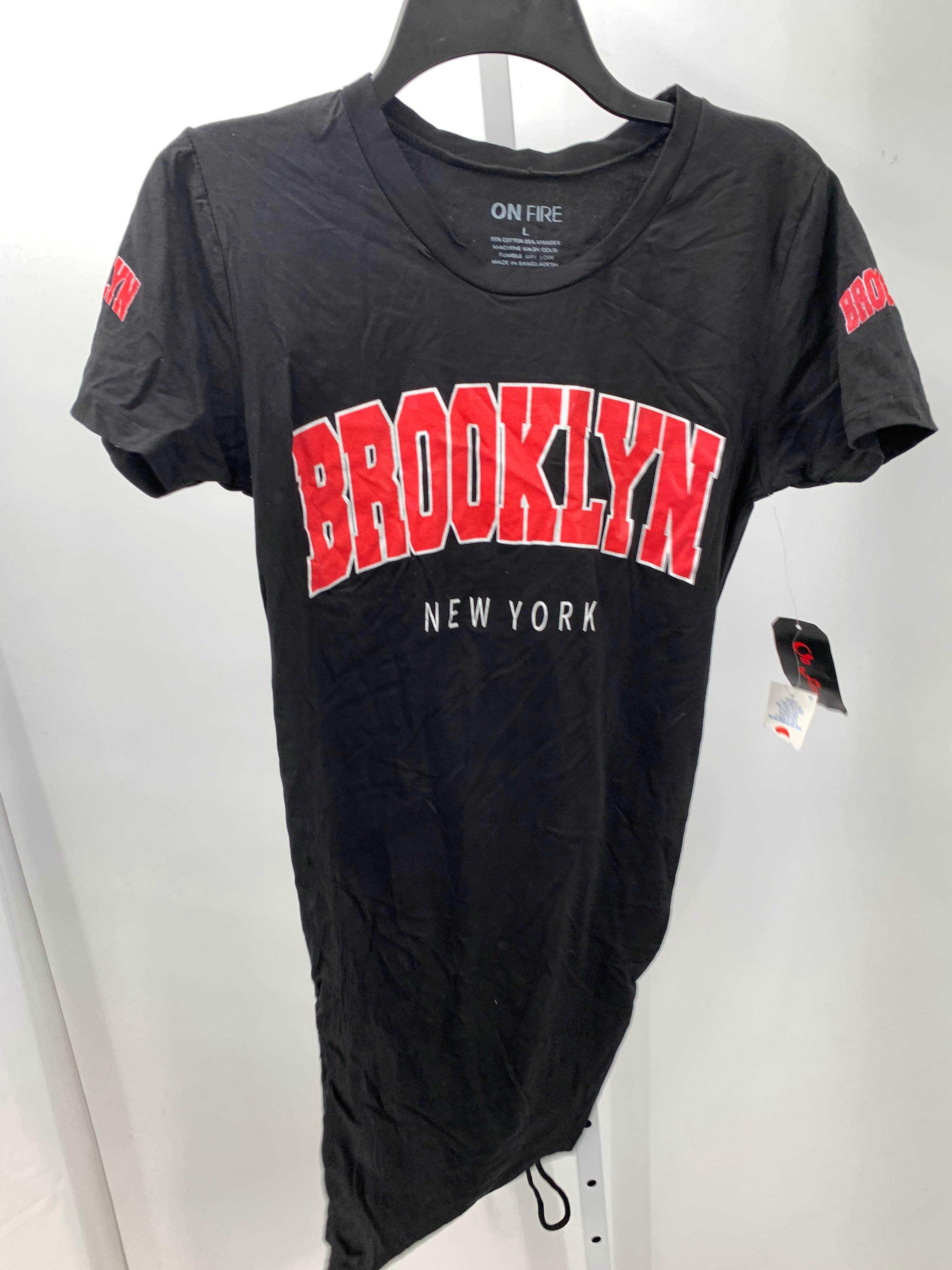 On Fire Size Large Juniors Short Sleeve Dress