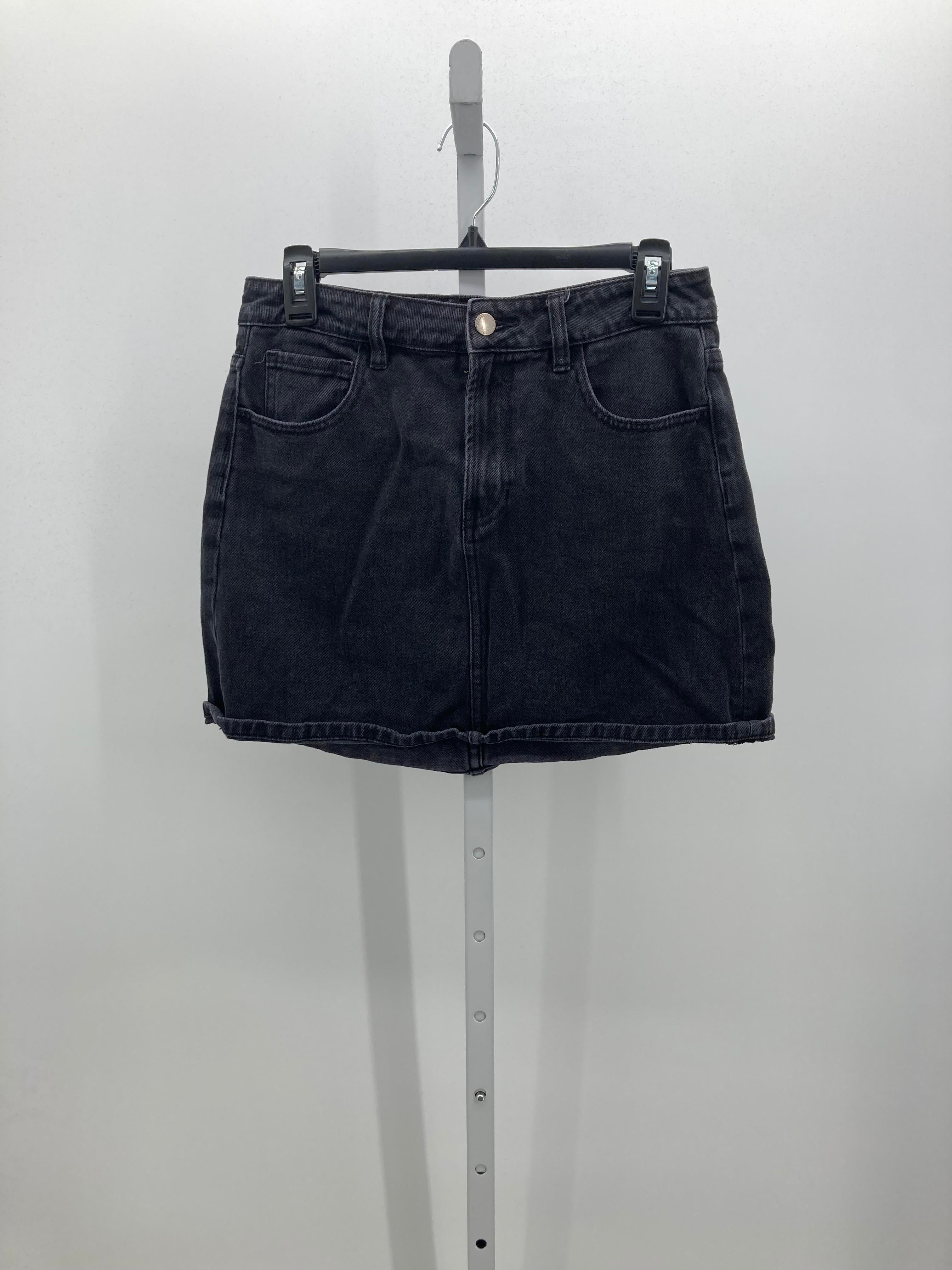 Kendall & Kylie Size 2 Juniors Skirt