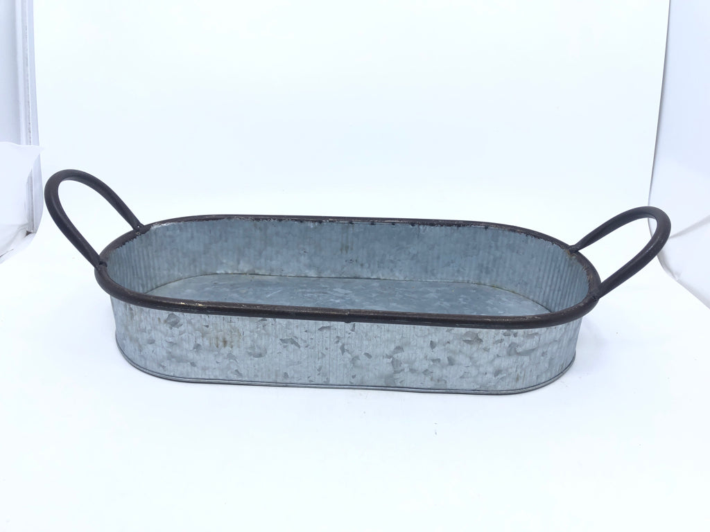 OVAL GALVANIZED METAL TRAY W HANDLES.