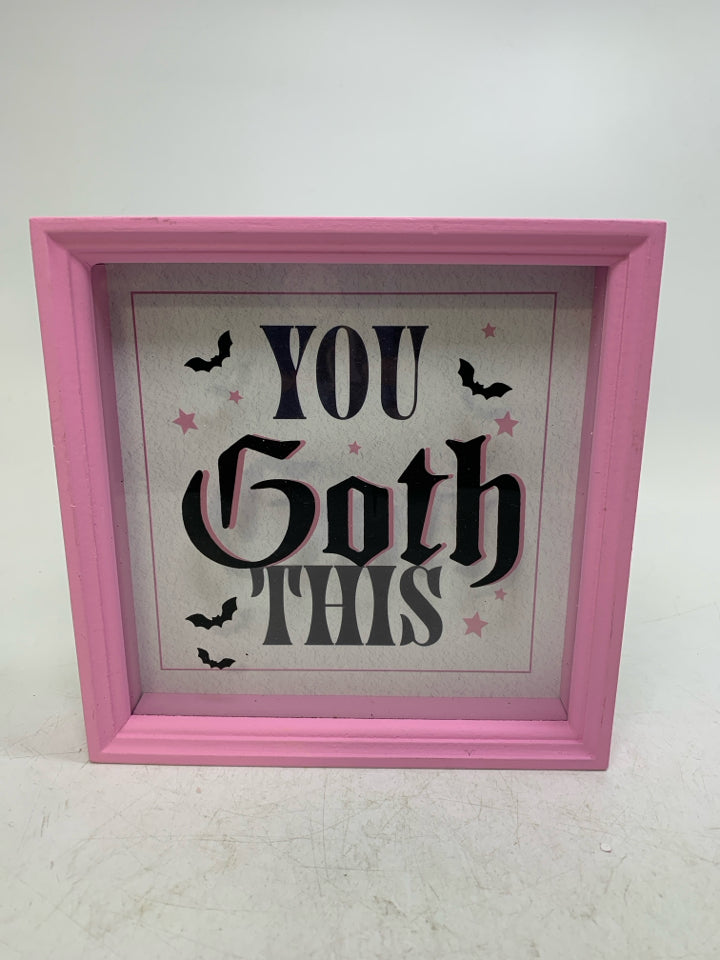 YOU GOTH THIS PINK/BLACK FRAME.