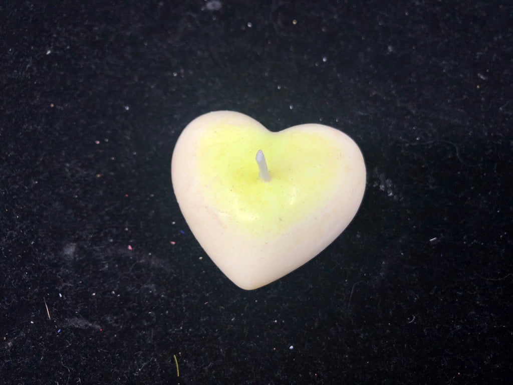 SMALL SOY WAX CANDLE HEART.