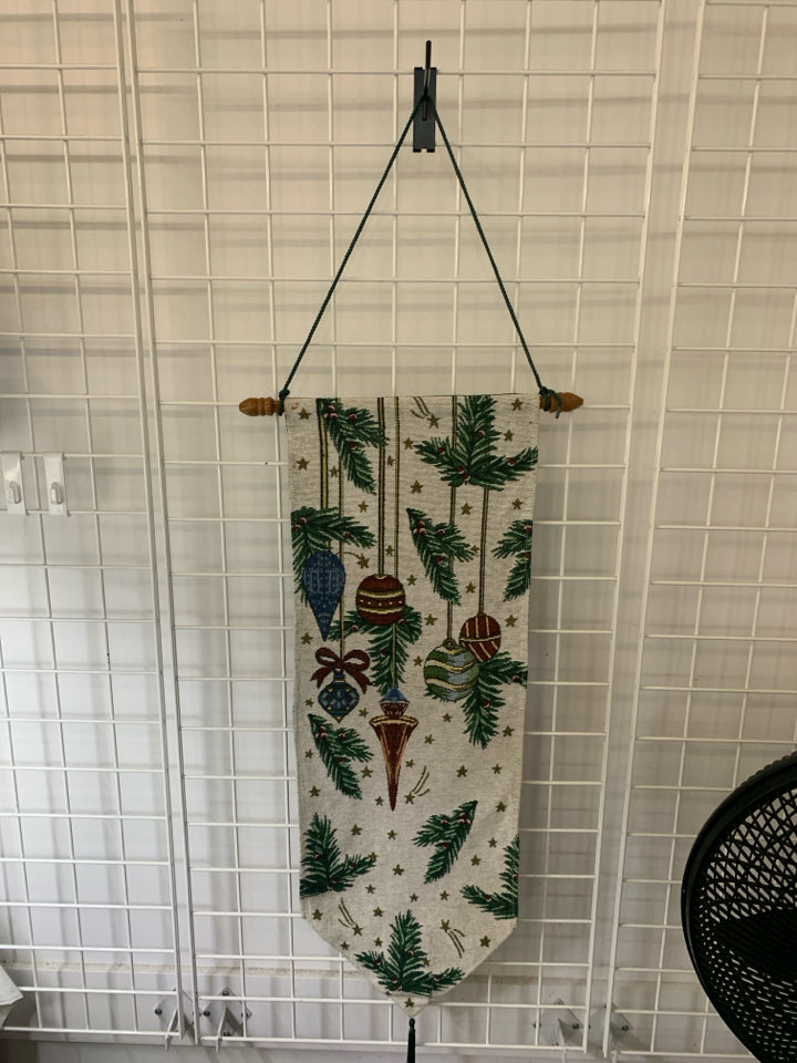 ORNAMENT TAPESTRY WALL HANGING W TASSEL.