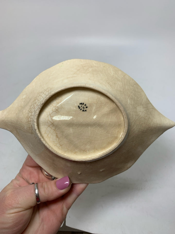 VTG TEXTURED LEAF SHAPED TRINKET BOWL.